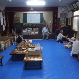 ９月１３日 区内各地で祭礼が行われています.