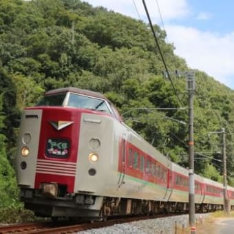 岡山の列車（381系特急やくも）