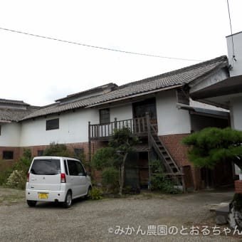 徳島県鳴門市・船本家牧舎（旧富田畜産部牧舎）