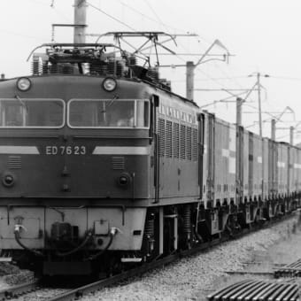 １９８６年８月 日豊本線 / 日向新富・佐土原間で撮影した日豊本線の列車