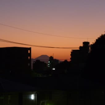 夕焼け富士山　(゜▽゜*)ニパッ♪