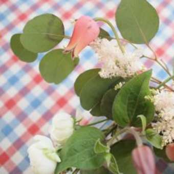 2013　５月ガラスの器で花くばり　～クレマチスの庭～