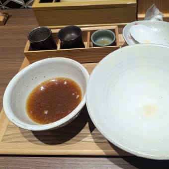Homemade Ramen麦苗室町＠三越前／新日本橋　自家製麺を楽しむ「地鶏醤油つけめん」は、豪華な「御膳風」のリッチなつけ麺でした！
