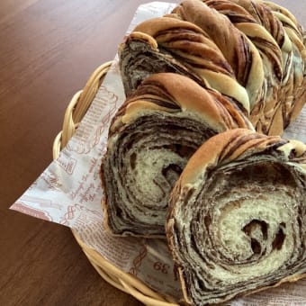 チョコ折り込み食パン🍞
