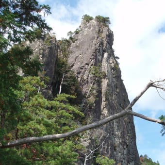 姫路　雪彦山　地蔵岳東稜クライミング