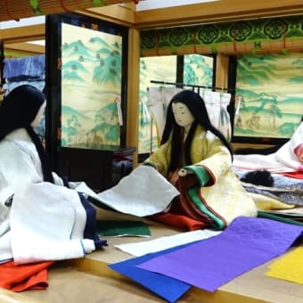 【風俗博物館】平安女性の務め　装束誂え（あつらえ）・裁縫
