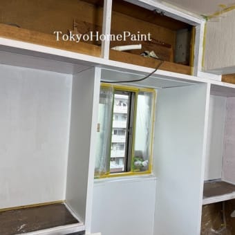 作り付けの収納棚を白く甦らせよう！③