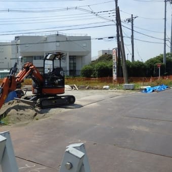 滝下の周囲の工事ほぼ終り／梅雨の間に渡れるのかな（新河岸川・滝下橋）