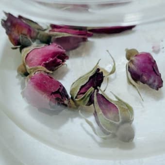 雲南省のバラのお茶「玫瑰花茶」を飲んでみた