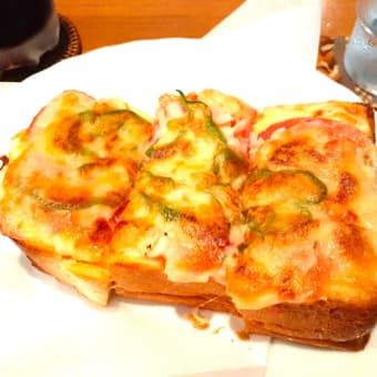 東京でランチ ： たまごサラダの優しい味わい・ピザトーストをいただく＜COFFEE JAZZ GENIUS＞