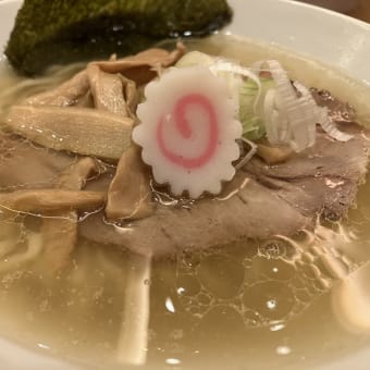 厚切りででかいロースのチャーシューが目立つ、虎ノ門ヒルズ「虎ノ門嚆矢」　