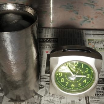 真空チタンカップで氷の融け具合実験