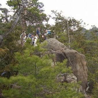 無名岩山の山頂に立ちました