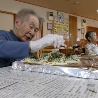 ケアライフ柳原　ピザ作り