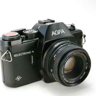 発売２０年を迎えるフルメカニカル・フィルム一眼レフ　ニコンＦＭ１０