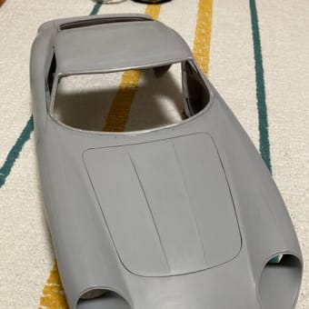 Ferrari 275 GTBの制作を進めます。41