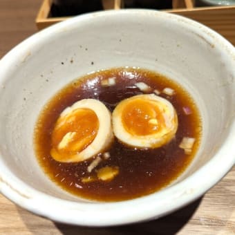 Homemade Ramen麦苗室町＠三越前／新日本橋　自家製麺を楽しむ「地鶏醤油つけめん」は、豪華な「御膳風」のリッチなつけ麺でした！