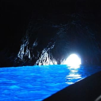 「地球上で最も美しい島①」イタリア「カプリ島」～写真と短歌で綴る世界文化紀行