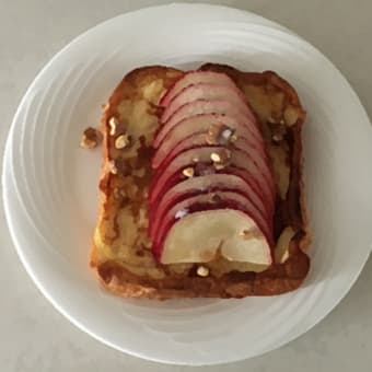 りんごとくるみのパンペルデュを作りました。