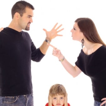 ご注意！ 夫婦喧嘩の罵詈雑言は子供の脳を委縮させる。