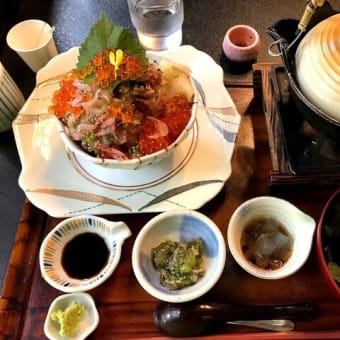 魚屋まかない丼