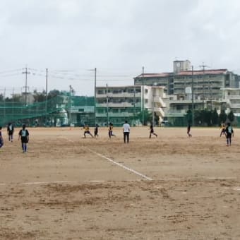 北中城高校女子サッカー部とトレーニングマッチ