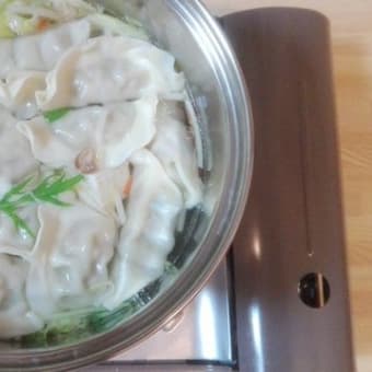 ◎餃子鍋をローソンストアにあるものだけで作ってみた