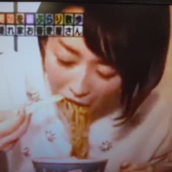 築地で飯タイムは…