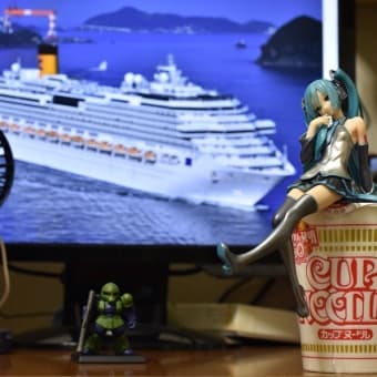 ミクちゃん使って、カメラの絞りの話、、、（笑）