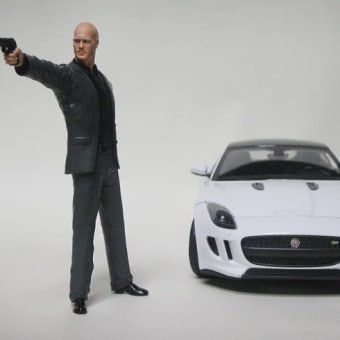1/18 ワイルド・スピード７ デッカード・ショウと1/24ジャガーFタイプ クーペ