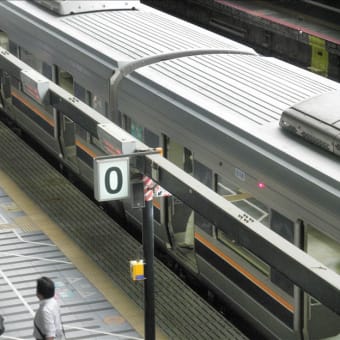 最先端で、おもろ～い大阪駅と不思議、京都駅！？