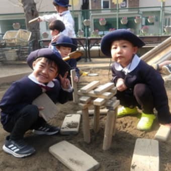 みどり　4歳児　卒園式の練習・溝掃除