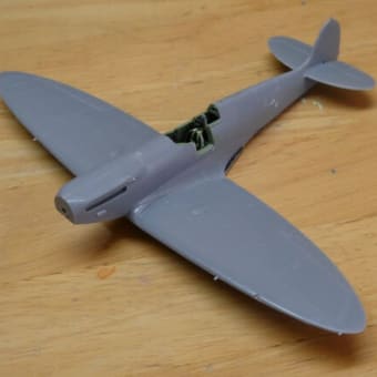 1/72  タミヤ　 Spitfire  MkⅠa  映画のスチールシーンを作る（１）