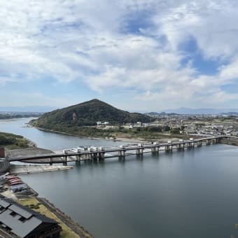 犬山城と鎧の色｜愛知県