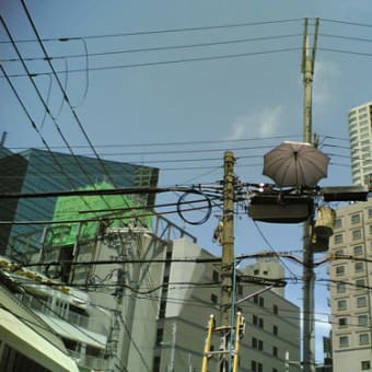 トトロが大阪の茶屋町で買物をしていると思う風景