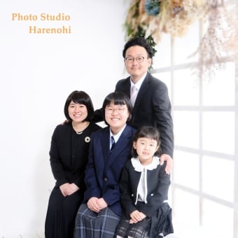 2024.4.1　入学記念で家族写真も　札幌豊平写真館ハレノヒ