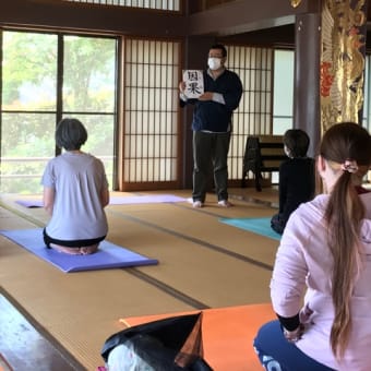 5月のお寺ヨガ