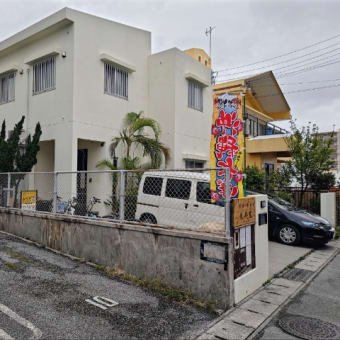 住宅街に佇む沖縄そばと骨汁のお店・・・朱英里（金城）