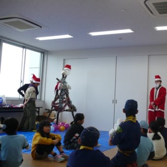 ユニセフ募金活動とクリスマス会