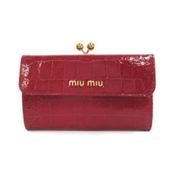 MIUMIU 財布 新作 クロコ型押しレザー がま口付き 二つ折財布 