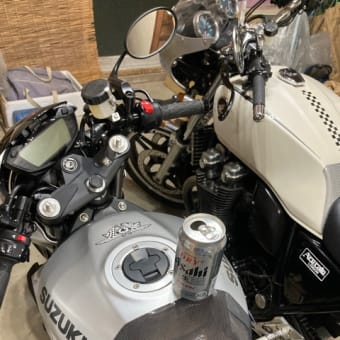 SV650X CB1100 ツマミなるねぇ