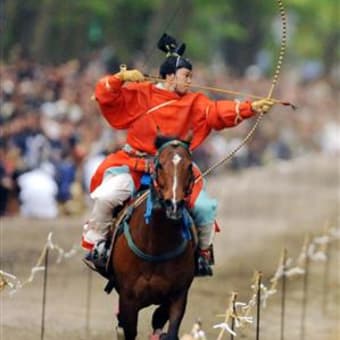 「流鏑馬(やぶさめ)神事」・京都三大祭の一つ