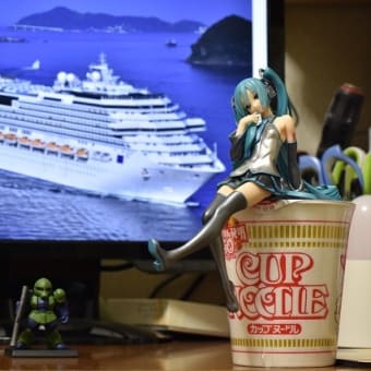 ミクちゃん使って、カメラの絞りの話、、、（笑）