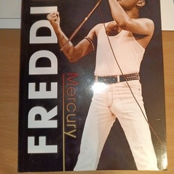 Dec 30th__Penguin Readers Freddie Mercury