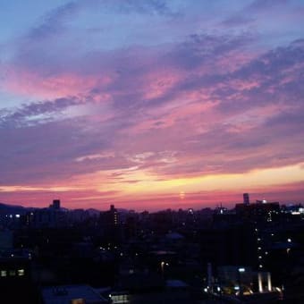 おかあさん、夕焼けがすごいよ！