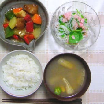 鶏から揚げの酢豚風、春雨サラダ、いただきます。