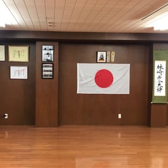只今、無双直伝英信流居合兵法『九州博英館』開設準備中です。