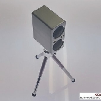 小形スピーカーシステム