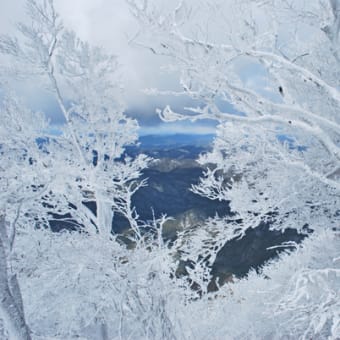 樹氷の高見山（3）