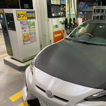 86 夜のガソリン給油